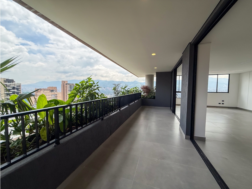 Apartamento en venta en El Poblado, Medellín · foto 2 de 22
