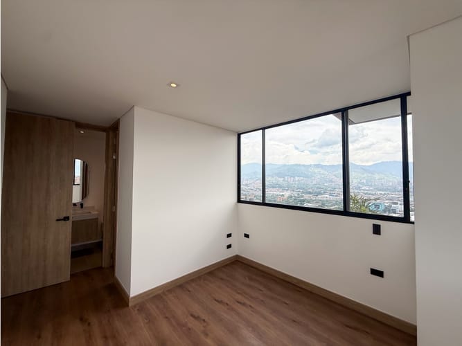 Apartamento en venta en El Poblado, Medellín · foto 11 de 22