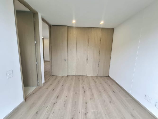 Apartamento de 3 alcobas en venta en La Esperanza Norte, Bogotá, 177 m² · foto 5 de 24