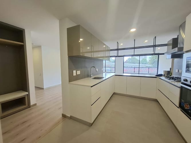 Apartamento de 3 alcobas en venta en La Esperanza Norte, Bogotá, 177 m² · foto 23 de 24