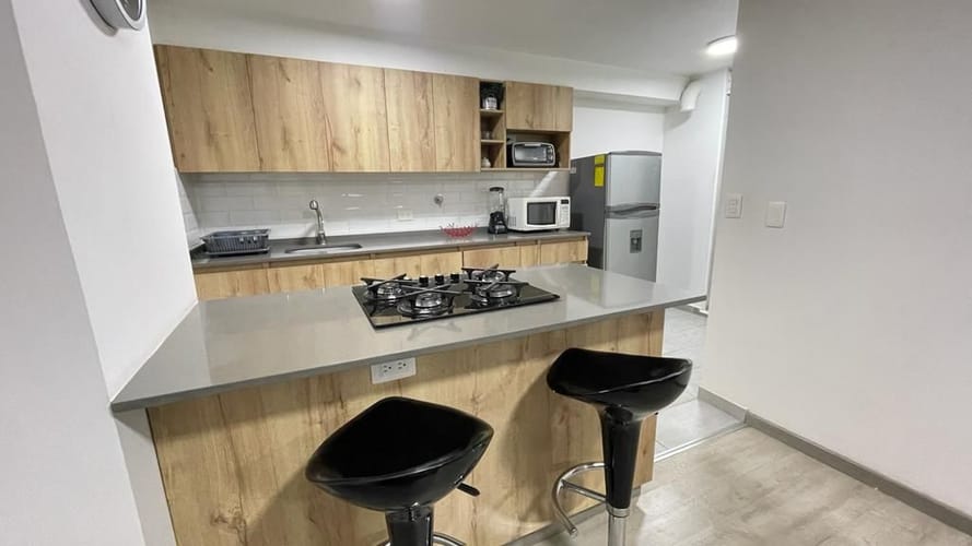 Apartamento de 1 alcoba en arriendo en El Diamante 2, Medellín, 77 m² · foto 7 de 10