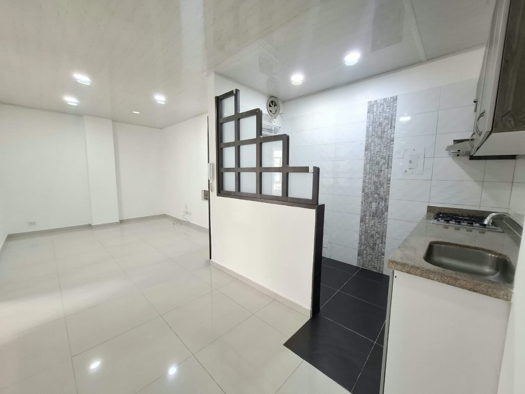 Apartamento en venta en Colon, Bogotá · foto 8 de 16