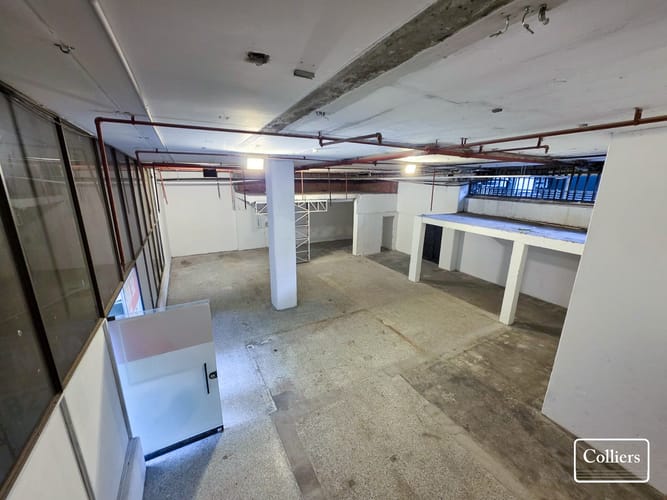 Local en arriendo en Avenida Santander, Manizales, 519 m² · foto 2 de 9