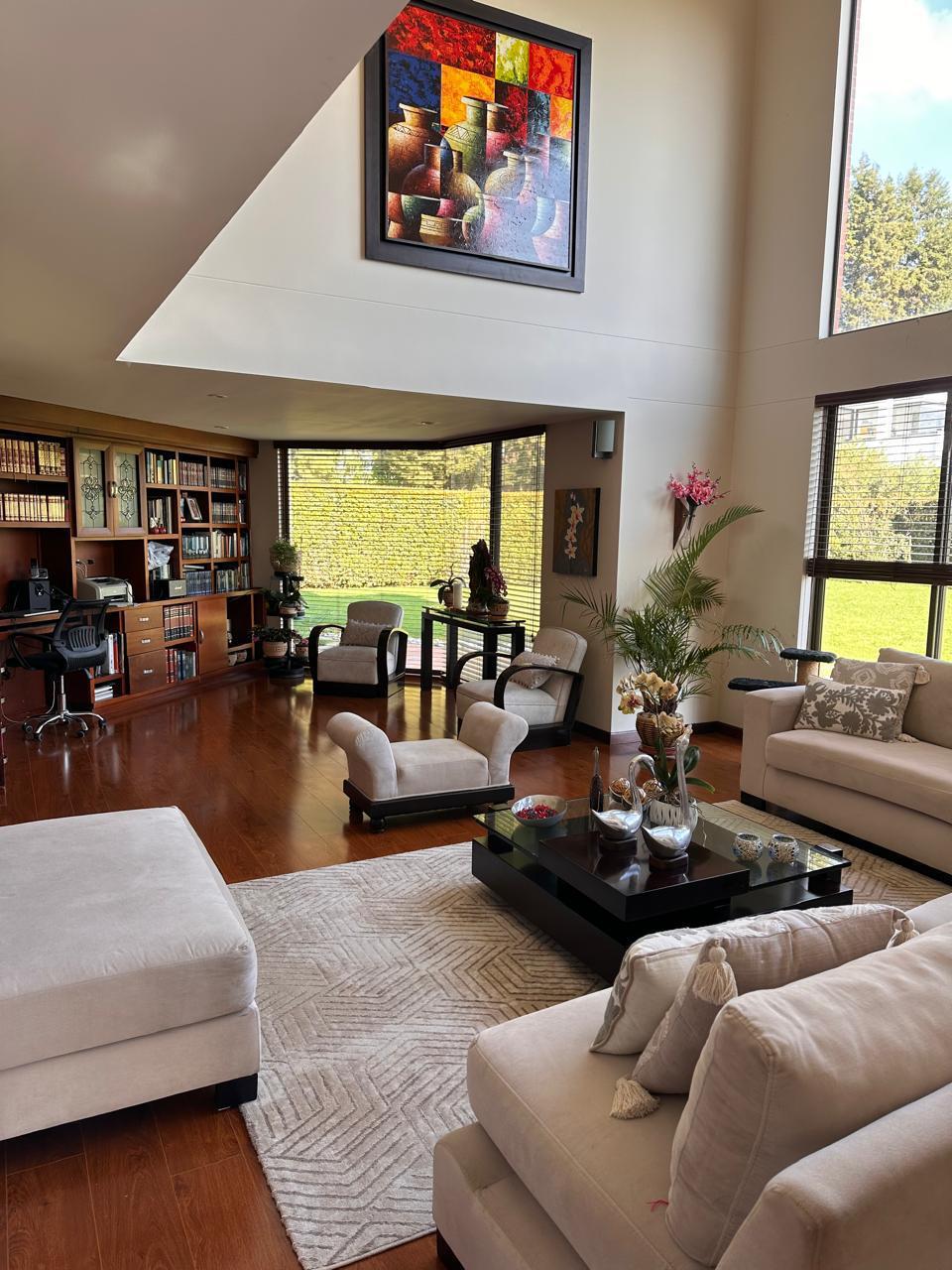 Casa en venta en Fontibon, Bogotá · foto 3 de 24