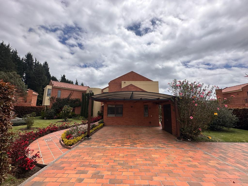 Casa en venta en Fontibon, Bogotá · foto 23 de 24