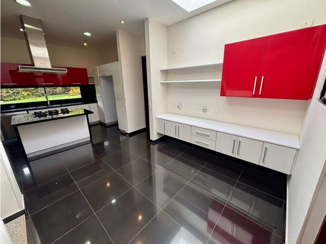 Casa de 3 alcobas en venta en San Jose De La Concepcion, La Calera, 420 m² · foto 14 de 24