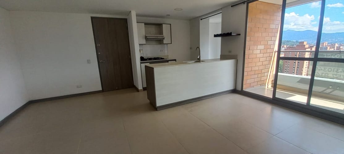 Apartamento de 3 alcobas en venta en Suramericana, Medellín, 72 m² · foto 7 de 24