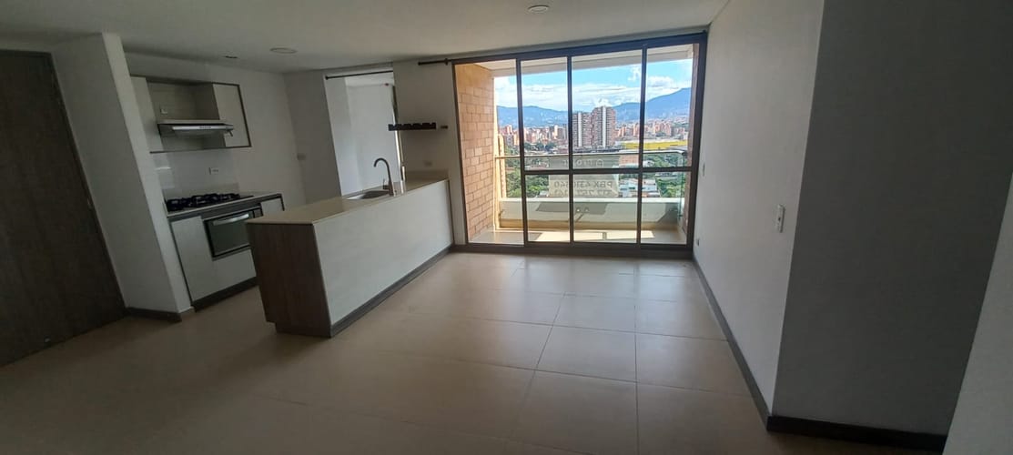 Apartamento de 3 alcobas en venta en Suramericana, Medellín, 72 m² · foto 10 de 24