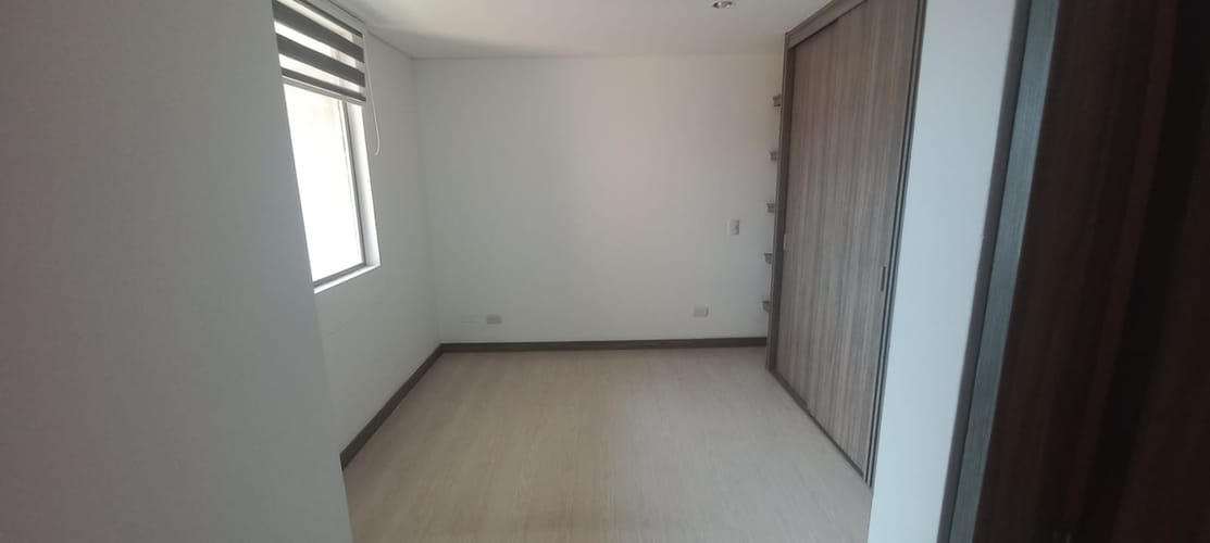 Apartamento de 3 alcobas en venta en Suramericana, Medellín, 72 m² · foto 23 de 24