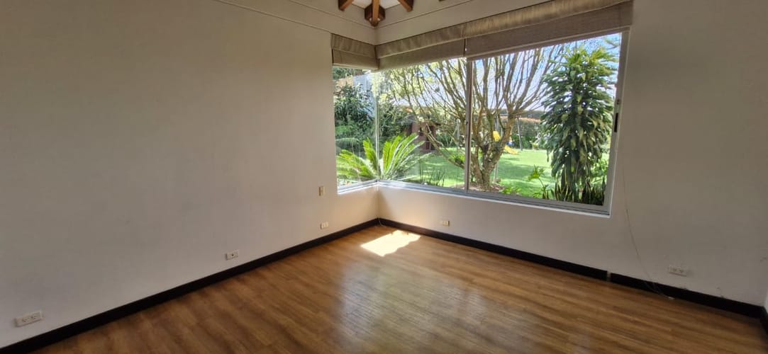 Casa de 4 alcobas en venta en El Porvenir, Rionegro, 427 m² · foto 9 de 21