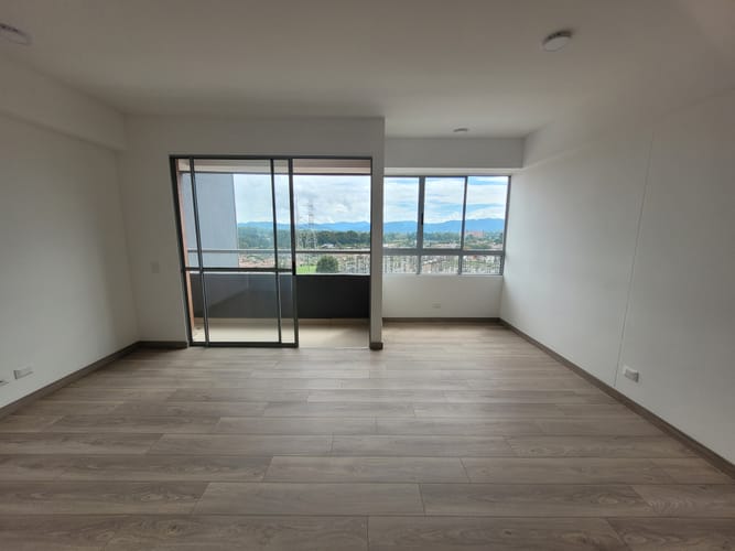 Apartamento de 3 alcobas en arriendo en El Porvenir, Rionegro, 77 m² · foto 3 de 19
