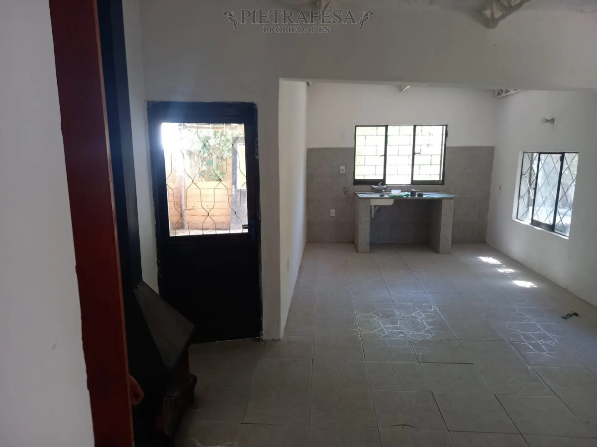 Casa en alquiler, 2 dormitorios, 1 baño, patio. El Pinar. · Foto 2