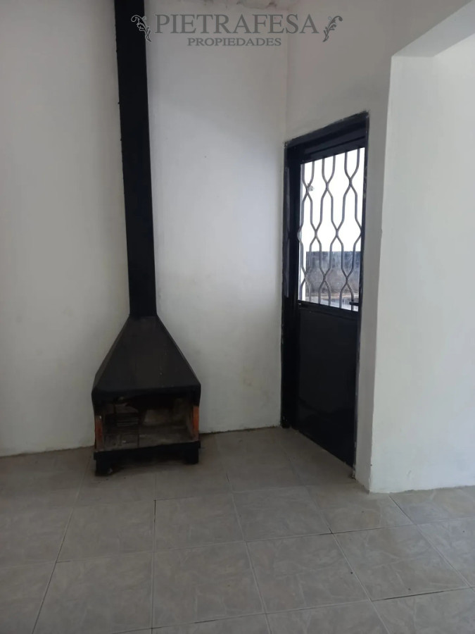 Casa en alquiler, 2 dormitorios, 1 baño, patio. El Pinar. · Foto 3