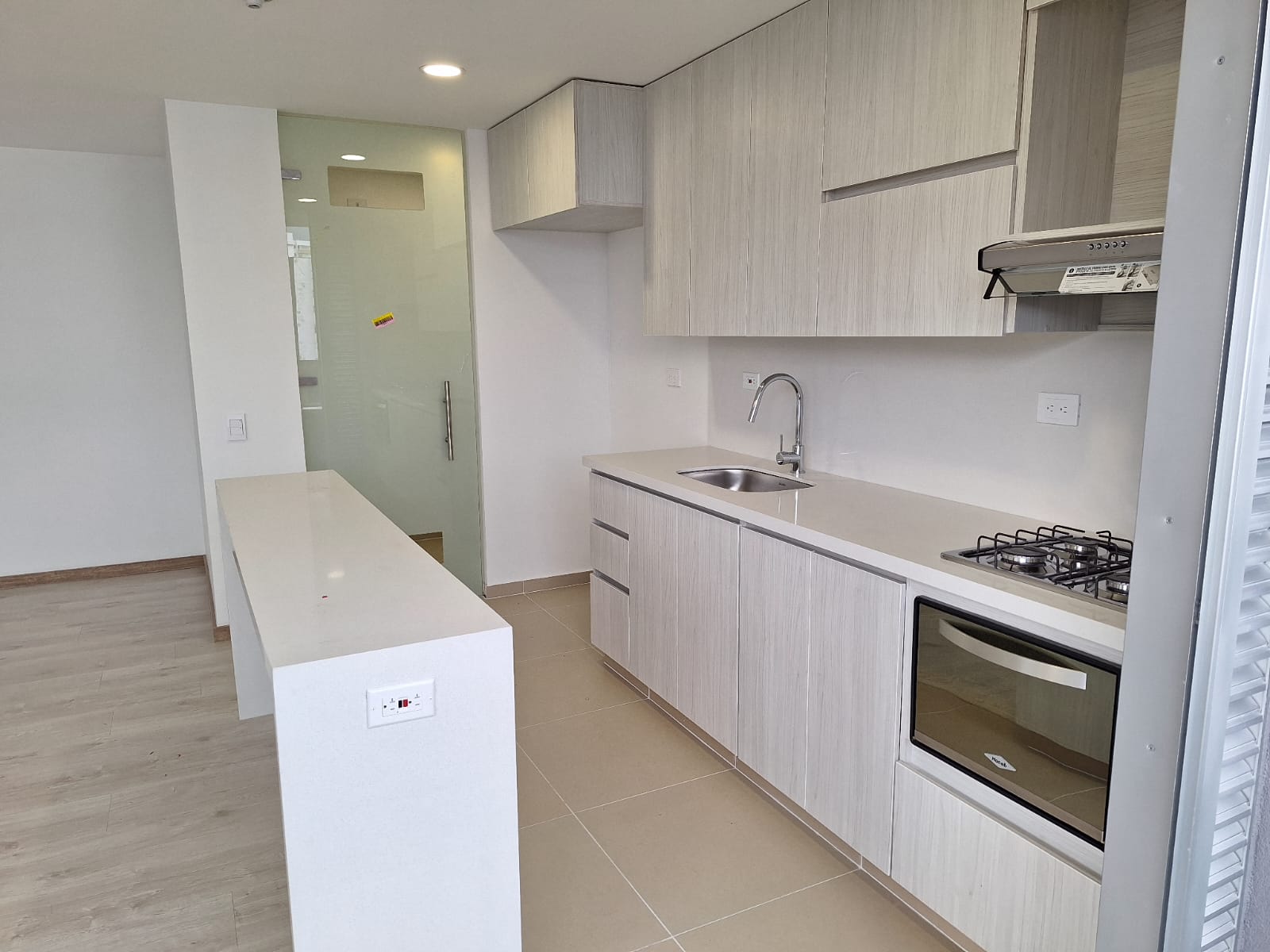 Apartamento en venta en La Tablaza, La Estrella · foto 4 de 24