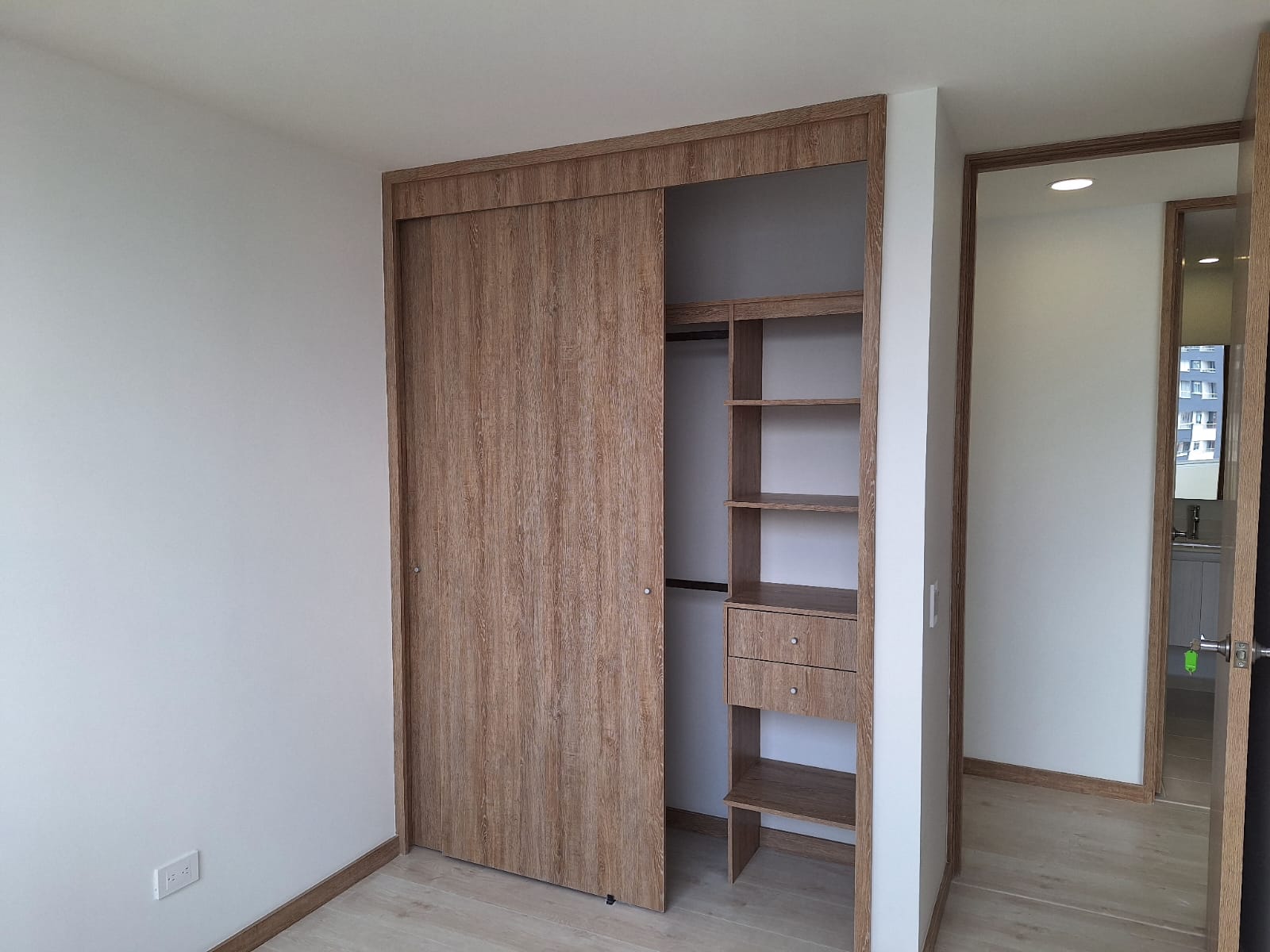 Apartamento en venta en La Tablaza, La Estrella · foto 11 de 24