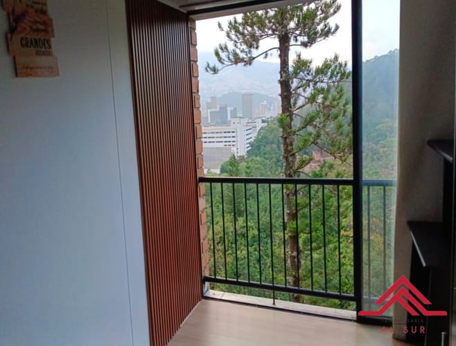 Apartamento de 4 alcobas en venta en Las Palmas, Medellín, 85 m² · foto 3 de 14