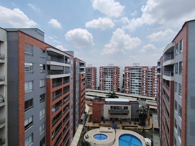 Apartamento de 3 alcobas en venta en Ciudad Jardin, Cali, 96 m² · foto 23 de 24