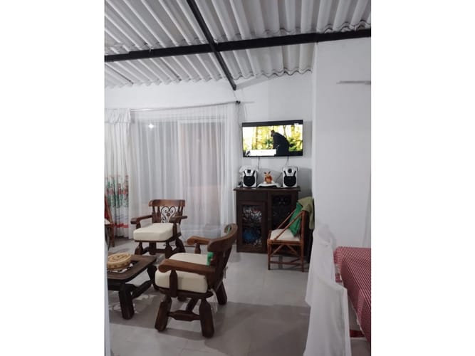 Casa de 3 alcobas en venta en Ricaurte, 84 m² · foto 7 de 18