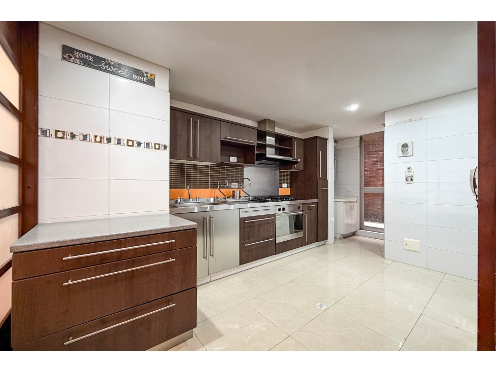 Apartamento en venta en Santa Barbara, Bogotá · foto 8 de 22