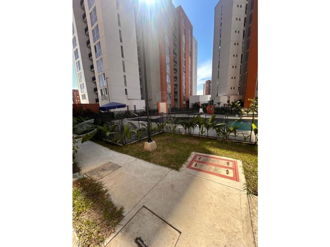 Apartamento en venta en Valle Del Lili, Cali · foto 5 de 24