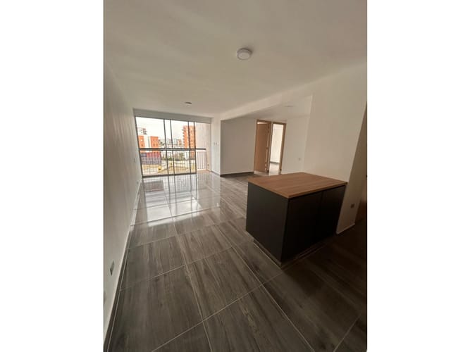 Apartamento en venta en Valle Del Lili, Cali · foto 8 de 24