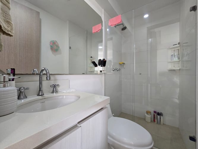 Apartamento de 3 alcobas en venta en Las Lomitas, Sabaneta, 70 m² · foto 20 de 24