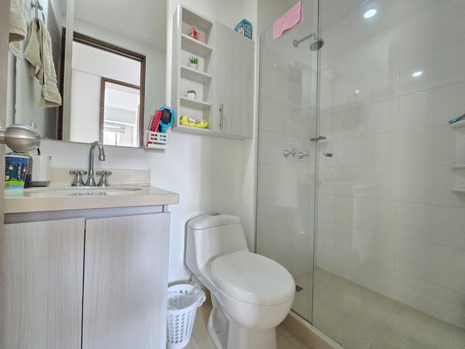 Apartamento de 3 alcobas en venta en Las Lomitas, Sabaneta, 70 m² · foto 11 de 24