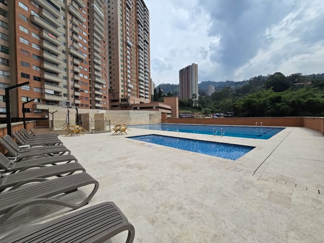 Apartamento de 3 alcobas en venta en Las Lomitas, Sabaneta, 70 m² · foto 21 de 24