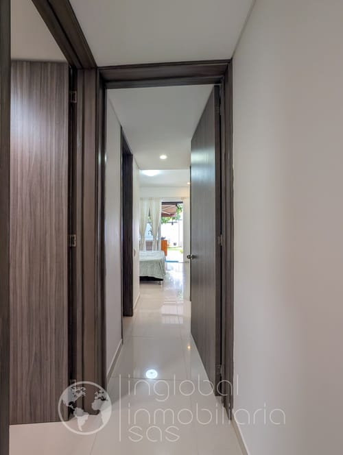 Casa de 4 alcobas en venta en El Castillo, Jamundí, 229 m² · foto 11 de 24