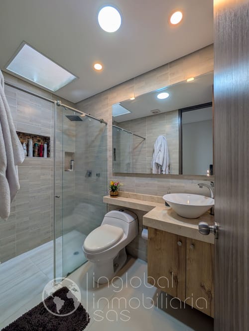 Casa de 4 alcobas en venta en El Castillo, Jamundí, 229 m² · foto 10 de 24