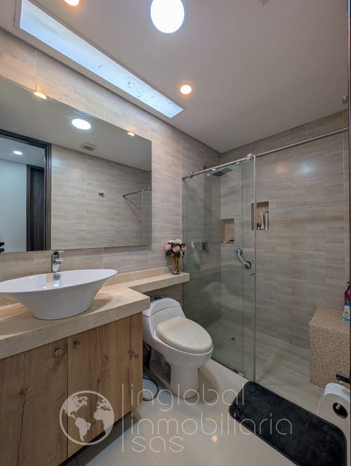 Casa de 4 alcobas en venta en El Castillo, Jamundí, 229 m² · foto 9 de 24