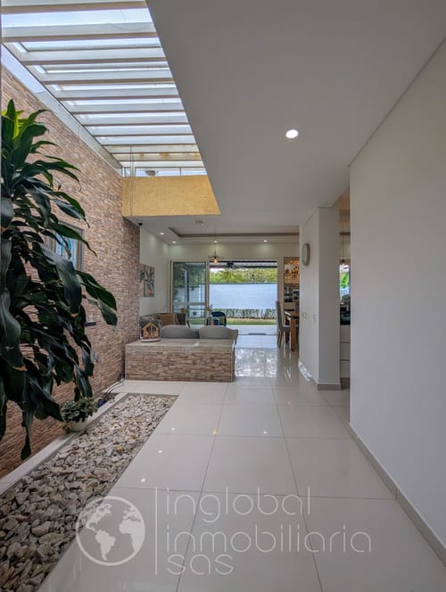 Casa de 4 alcobas en venta en El Castillo, Jamundí, 229 m² · foto 17 de 24