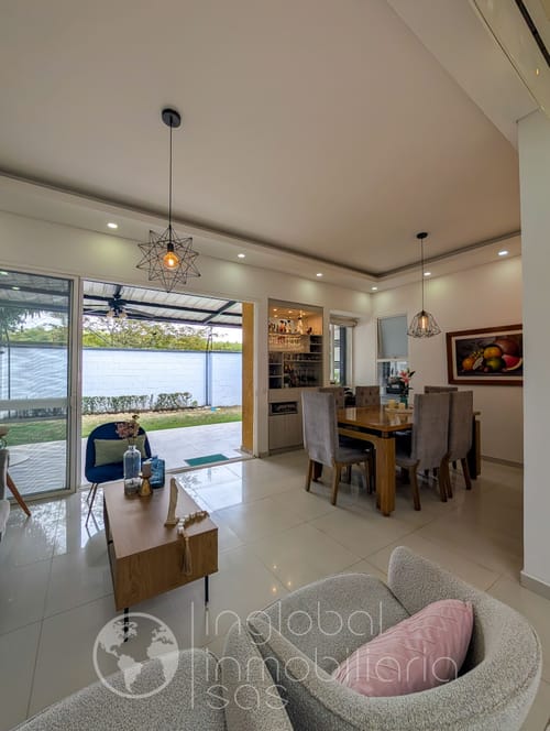 Casa de 4 alcobas en venta en El Castillo, Jamundí, 229 m² · foto 19 de 24