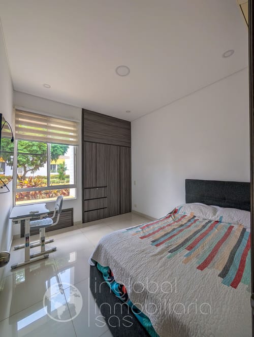Casa de 4 alcobas en venta en El Castillo, Jamundí, 229 m² · foto 12 de 24