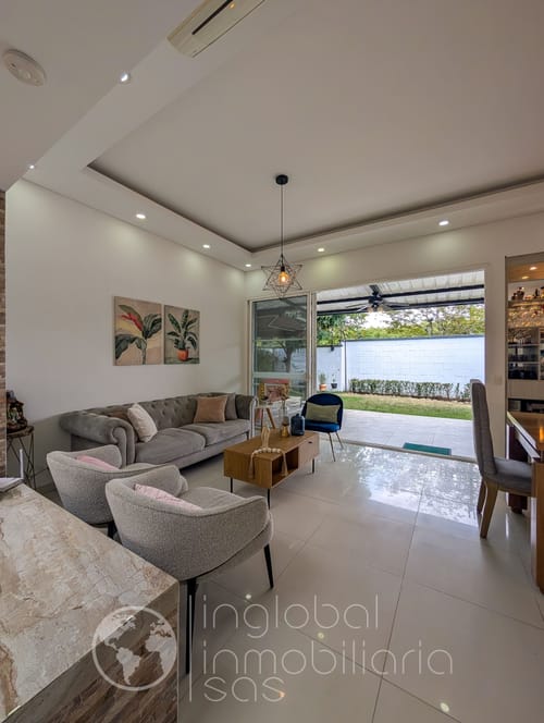 Casa de 4 alcobas en venta en El Castillo, Jamundí, 229 m² · foto 18 de 24