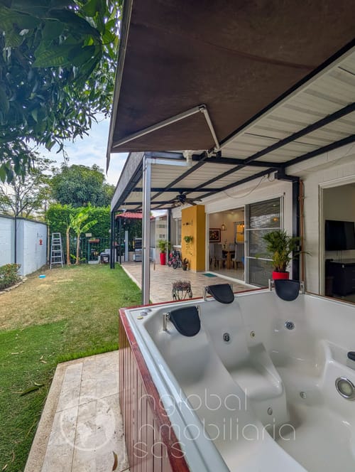 Casa de 4 alcobas en venta en El Castillo, Jamundí, 229 m² · foto 24 de 24