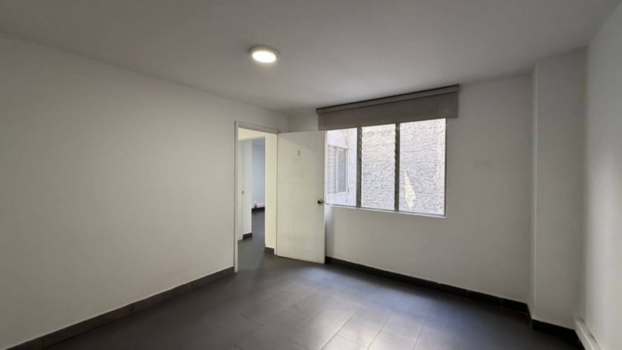 Oficina en arriendo en Conquistadores, Medellín, 43 m² · foto 7 de 12