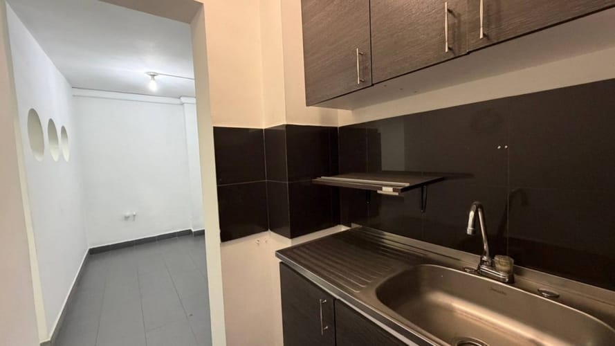 Oficina en arriendo en Conquistadores, Medellín, 43 m² · foto 10 de 12