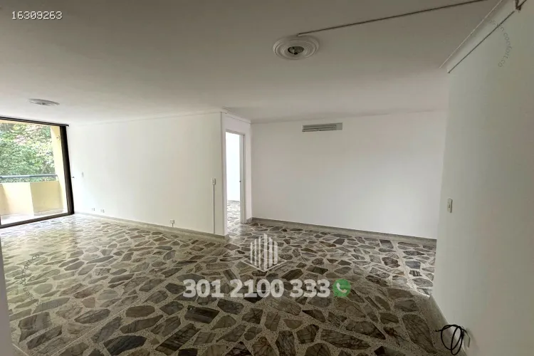Apartamento de 3 alcobas en arriendo en Laureles, Medellín, 120 m² · foto 8 de 24