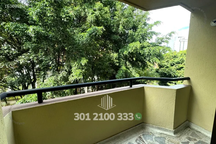 Apartamento de 3 alcobas en arriendo en Laureles, Medellín, 120 m² · foto 9 de 24