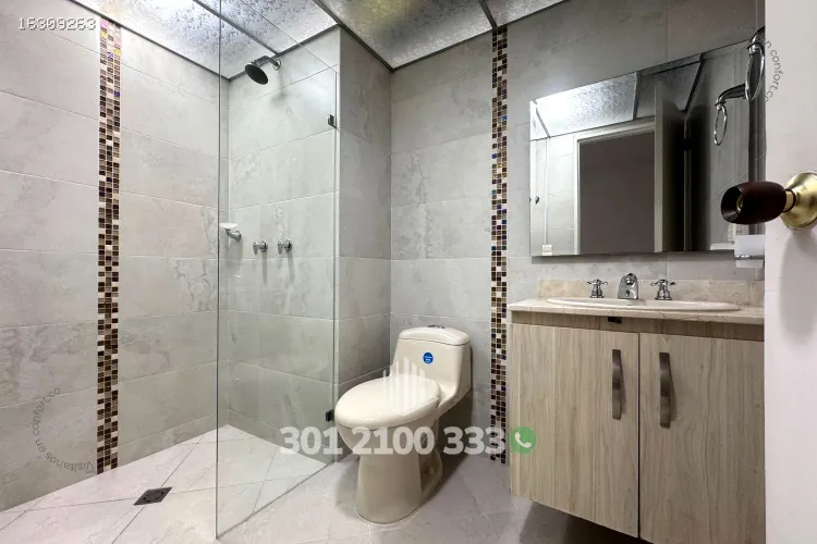 Apartamento de 3 alcobas en arriendo en Laureles, Medellín, 120 m² · foto 12 de 24