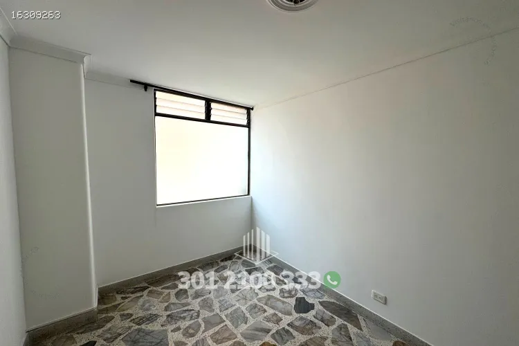 Apartamento de 3 alcobas en arriendo en Laureles, Medellín, 120 m² · foto 19 de 24