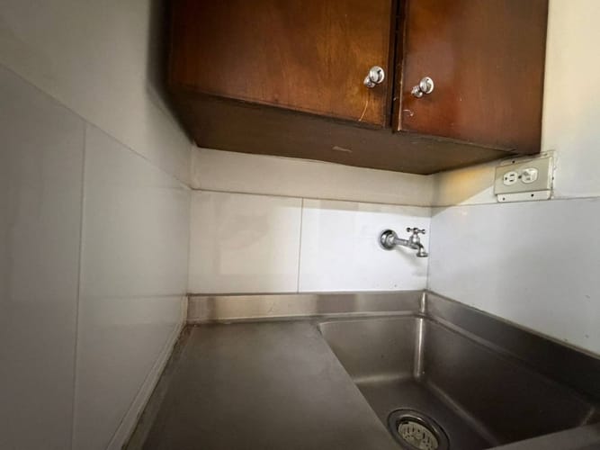 Oficina en arriendo en Conquistadores, Medellín, 43 m² · foto 8 de 10