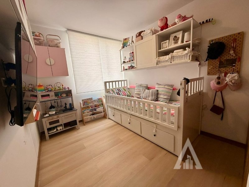 Apartamento en venta en Los Naranjos, Envigado · foto 4 de 14