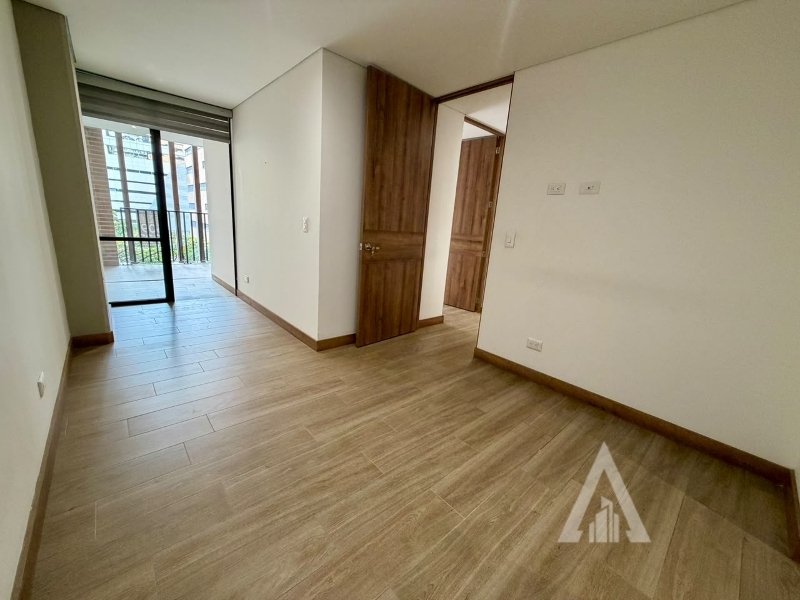 Apartamento en venta en Los Naranjos, Envigado · foto 6 de 14