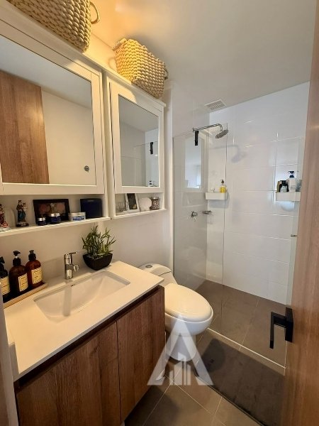 Apartamento en venta en Los Naranjos, Envigado · foto 9 de 14