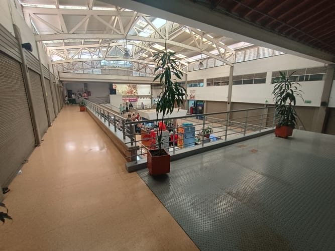 Local en arriendo en La Candelaria, Medellín, 207 m² · foto 3 de 8