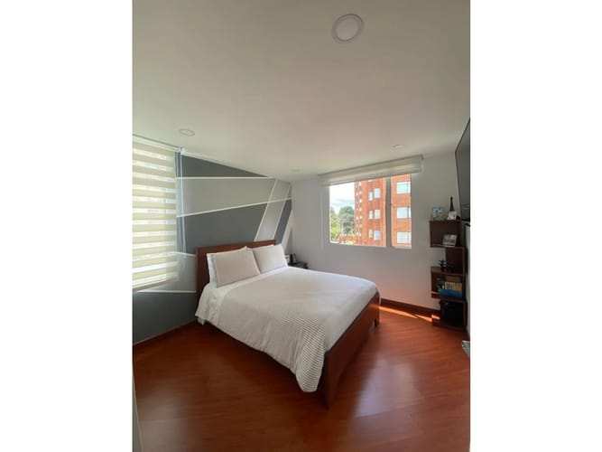 Apartamento de 3 alcobas en venta en Foledo, Bogotá, 81 m² · foto 2 de 24