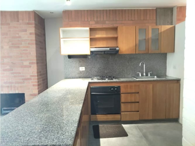 Apartamento de 1 alcoba en venta en Chico Norte, Bogotá, 94 m² · foto 9 de 24