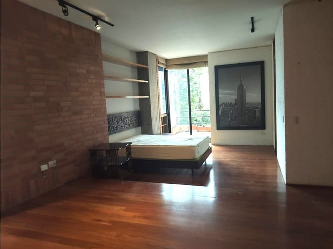 Apartamento de 1 alcoba en venta en Chico Norte, Bogotá, 94 m² · foto 13 de 24